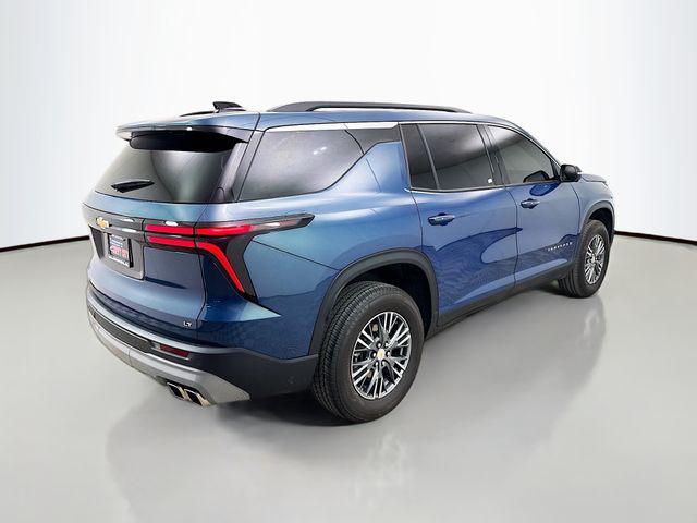used 2024 Chevrolet Traverse car, priced at $32,490
