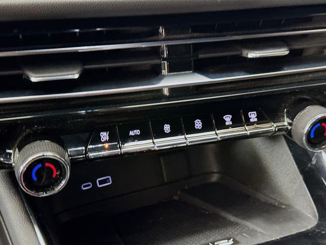 used 2024 Chevrolet Traverse car, priced at $32,490