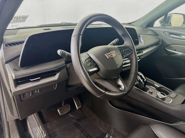 used 2024 Cadillac XT4 car, priced at $32,990