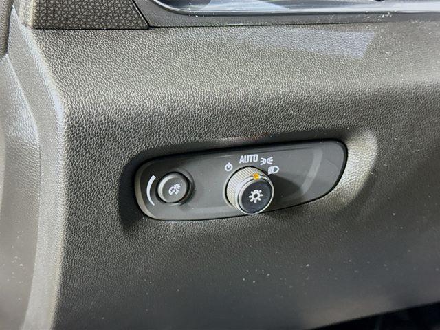 used 2024 Chevrolet Traverse car, priced at $40,985