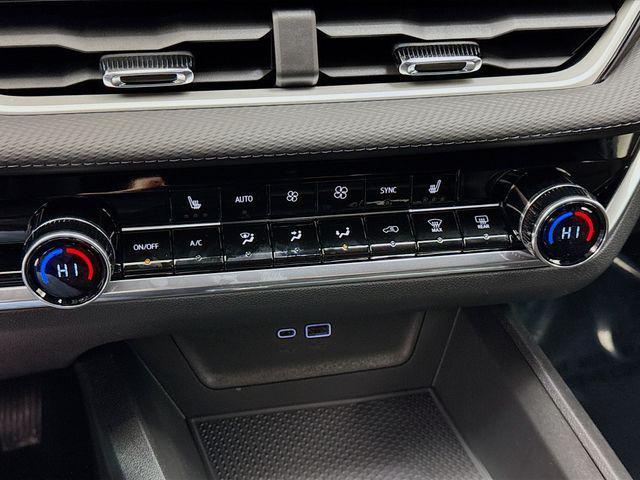 new 2026 Chevrolet Equinox car, priced at $30,704