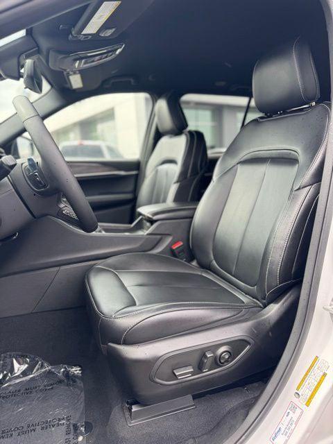 used 2024 Jeep Grand Cherokee car, priced at $28,852