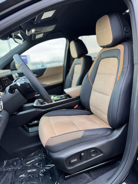 used 2025 Chevrolet Equinox car, priced at $28,000