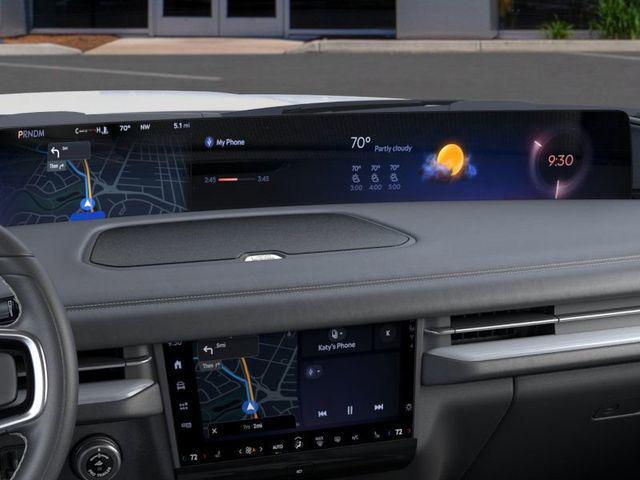 new 2025 Lincoln Navigator car, priced at $110,912