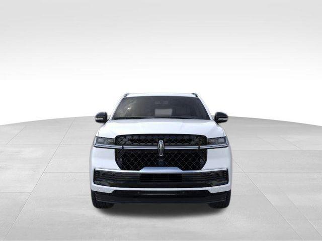 new 2025 Lincoln Navigator car, priced at $110,912