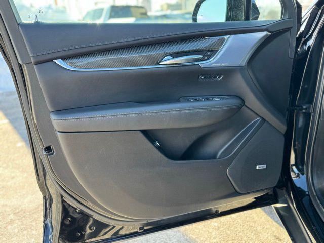 used 2020 Cadillac XT5 car, priced at $25,995