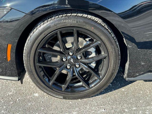 used 2025 Ford Mustang car, priced at $35,995