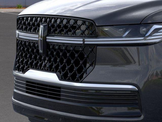 new 2025 Lincoln Navigator car, priced at $108,595