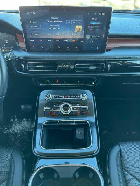 used 2021 Lincoln Nautilus car, priced at $30,389