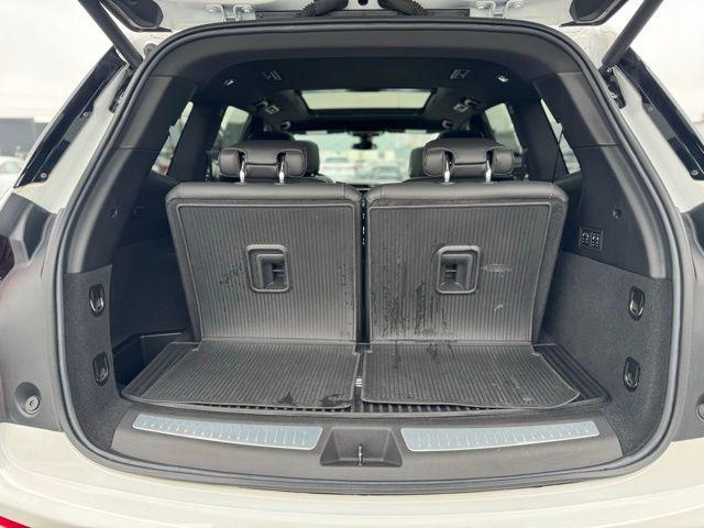 used 2022 Cadillac XT6 car, priced at $31,844