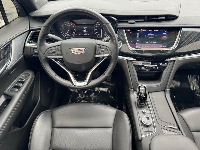 used 2022 Cadillac XT6 car, priced at $31,844
