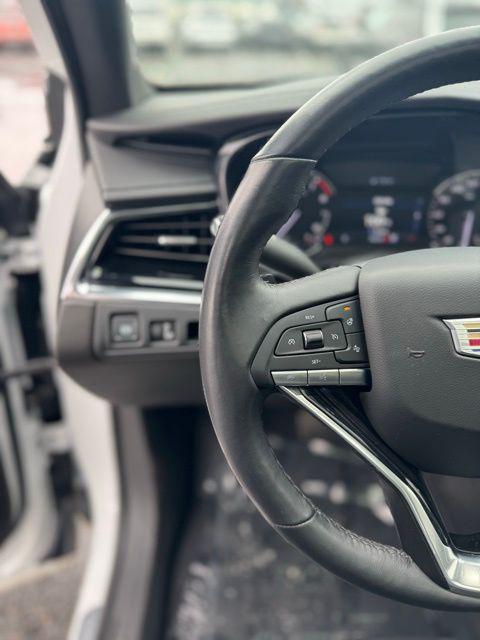 used 2022 Cadillac XT6 car, priced at $31,844