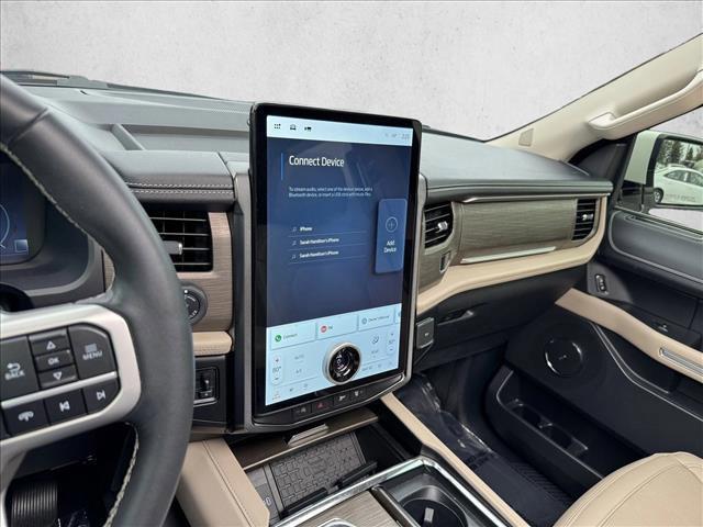 used 2024 Ford Expedition car, priced at $59,998