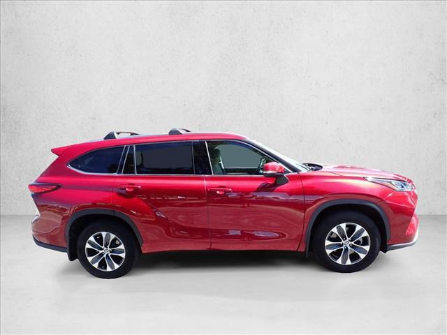 used 2020 Toyota Highlander car, priced at $29,998