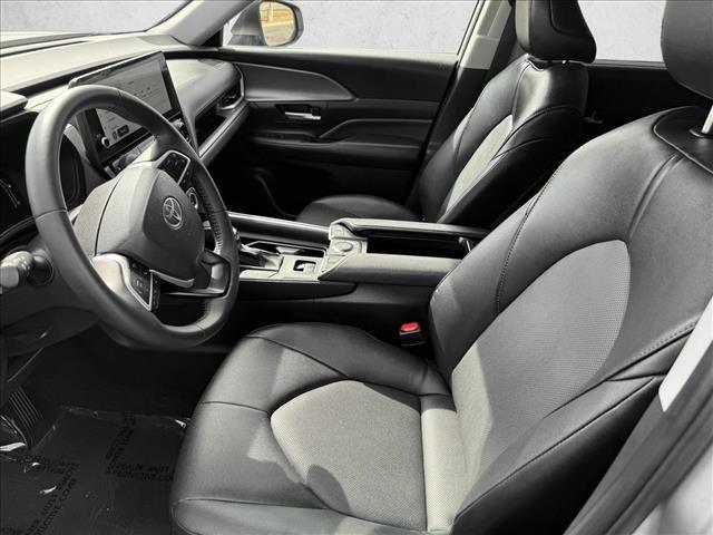 used 2025 Toyota Grand Highlander car, priced at $46,998