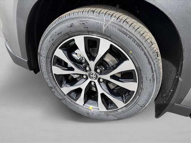 new 2026 Toyota Grand Highlander Hybrid car, priced at $61,502