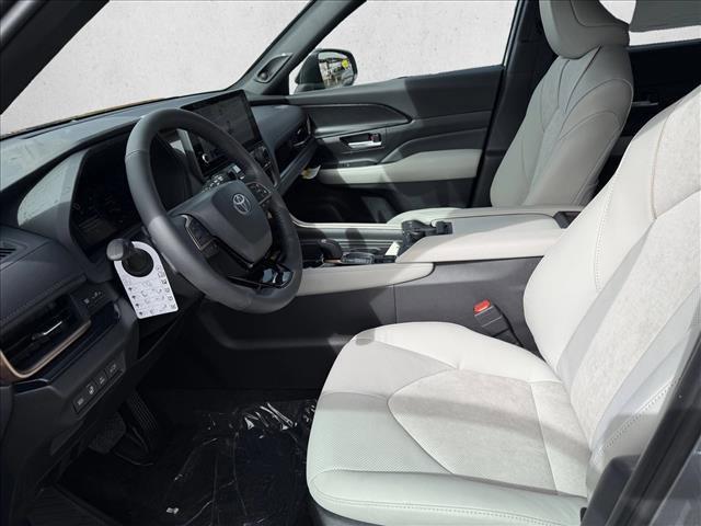 new 2026 Toyota Grand Highlander Hybrid car, priced at $61,502