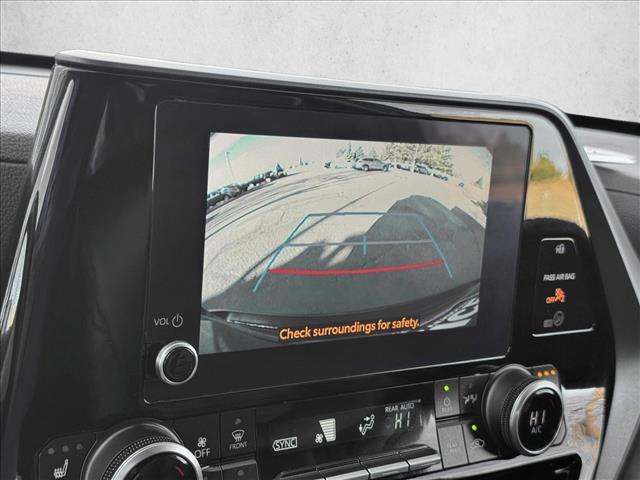 used 2023 Toyota Highlander car, priced at $34,998