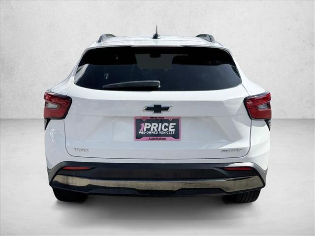 used 2025 Chevrolet Trax car, priced at $26,999