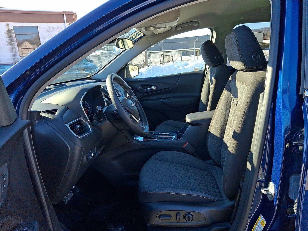 used 2023 Chevrolet Equinox car, priced at $18,988