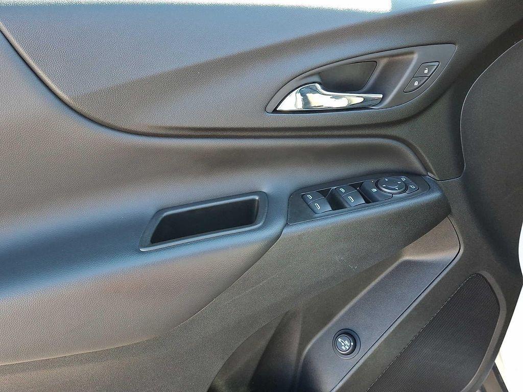 used 2024 Chevrolet Equinox car, priced at $24,288