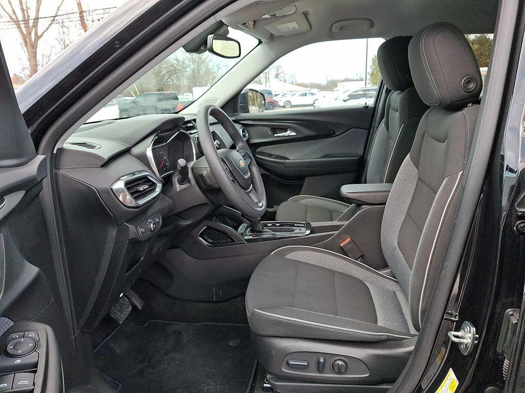 used 2023 Chevrolet TrailBlazer car, priced at $19,855