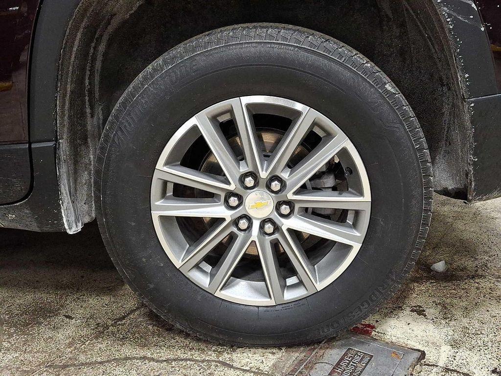 used 2023 Chevrolet Traverse car, priced at $25,878