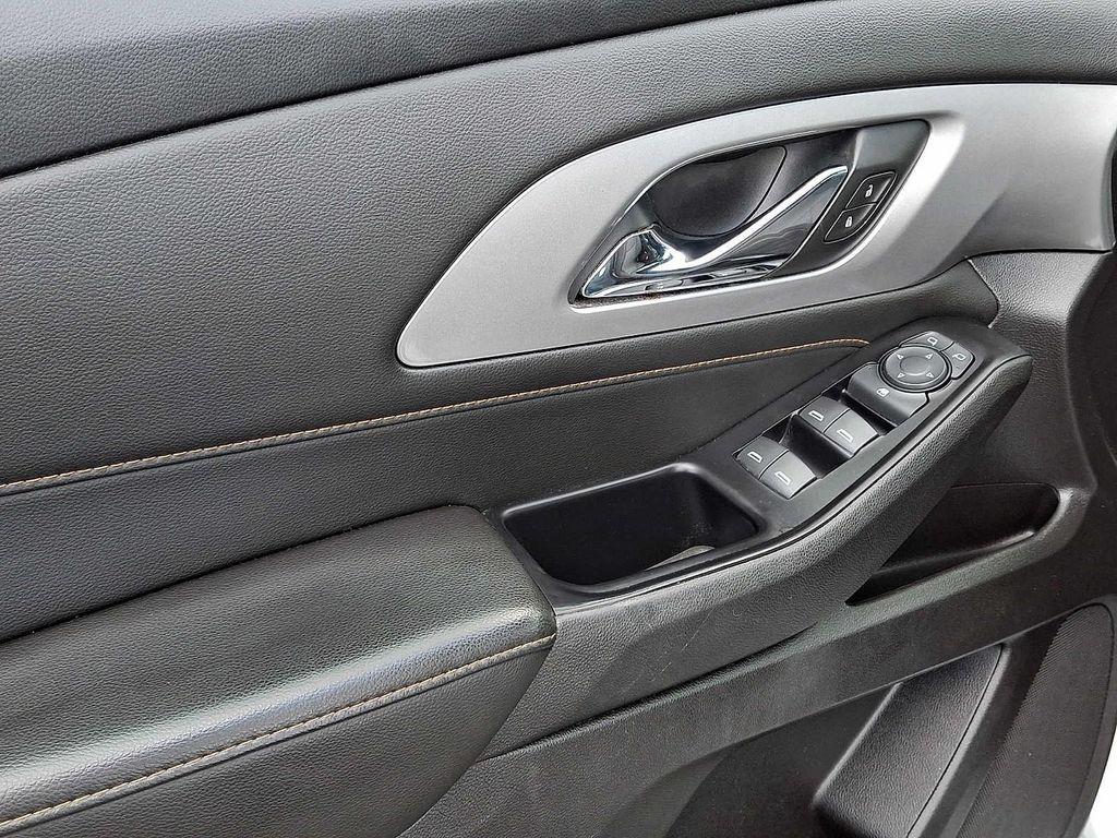used 2019 Chevrolet Traverse car, priced at $12,988