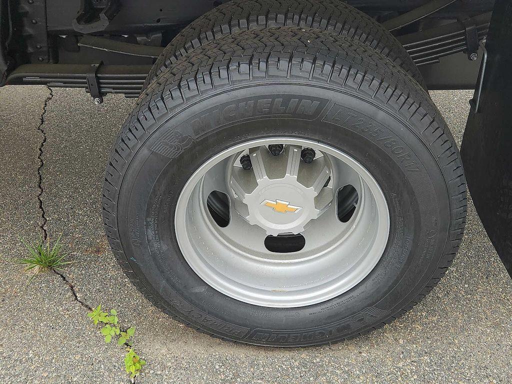 new 2024 Chevrolet Silverado 3500 car, priced at $56,000