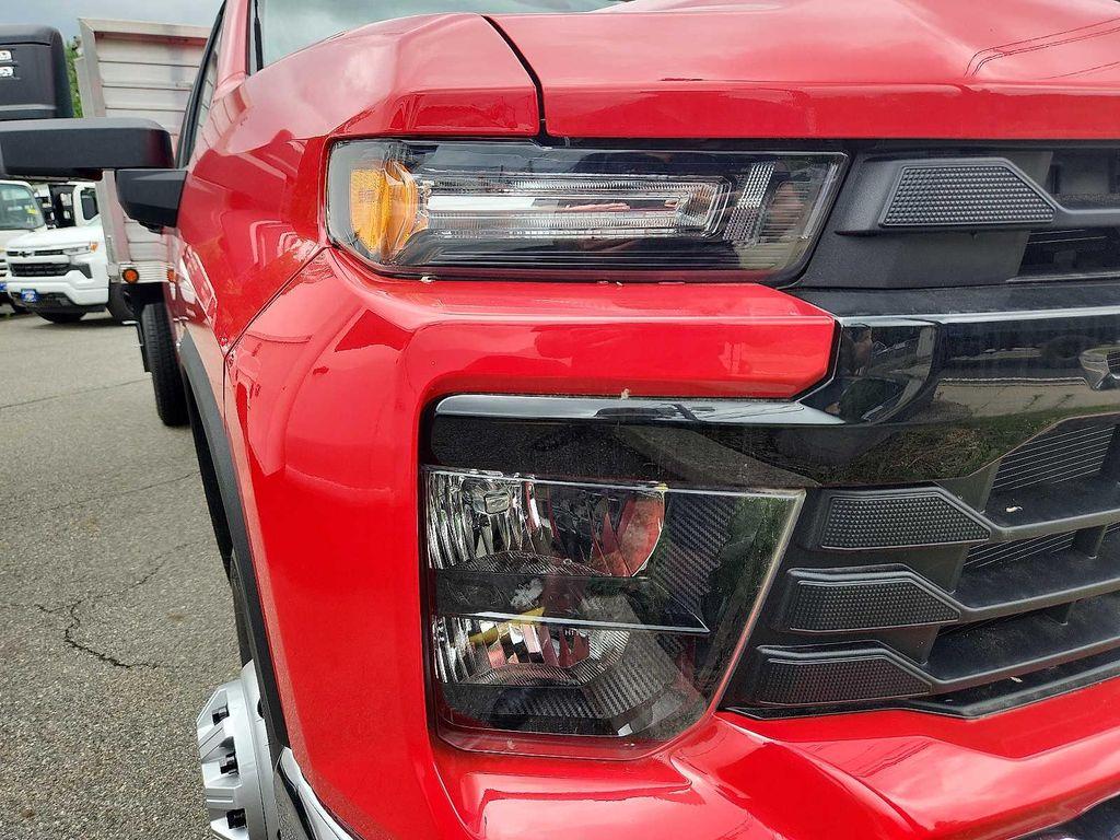 new 2024 Chevrolet Silverado 3500 car, priced at $56,000