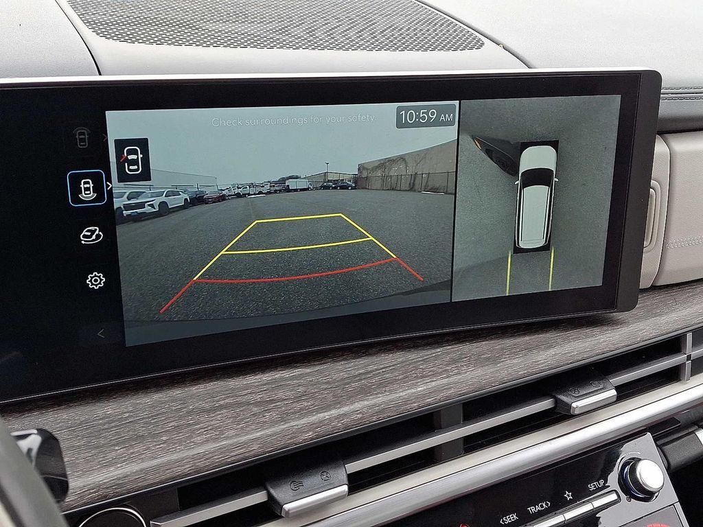 used 2024 Hyundai Santa Fe car, priced at $35,997