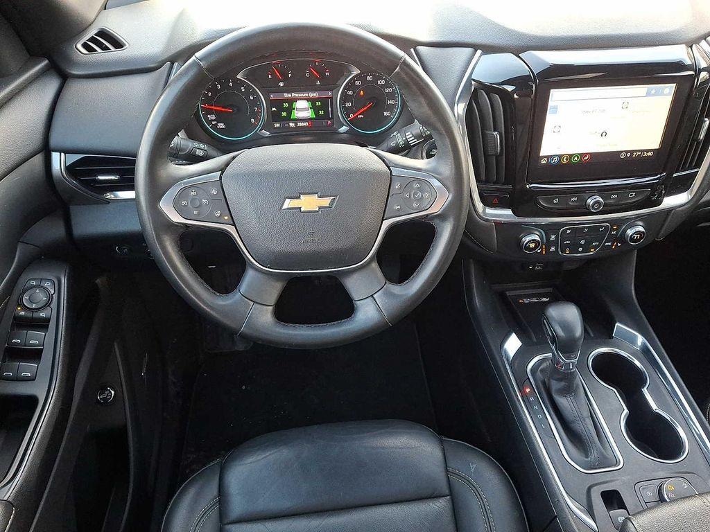 used 2023 Chevrolet Traverse car, priced at $33,588