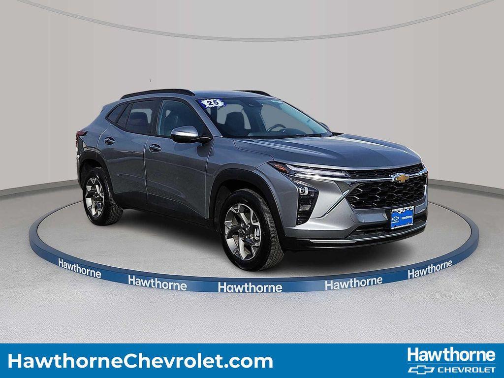 used 2025 Chevrolet Trax car, priced at $23,687