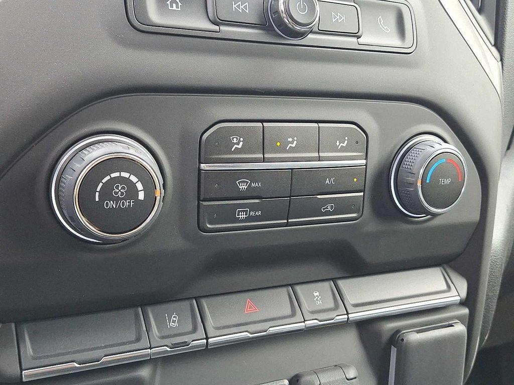 new 2025 Chevrolet Silverado 3500 car, priced at $70,000