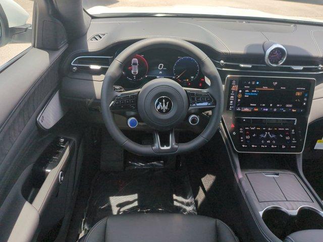 new 2025 Maserati Grecale car, priced at $79,894