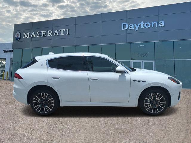 new 2025 Maserati Grecale car, priced at $79,894