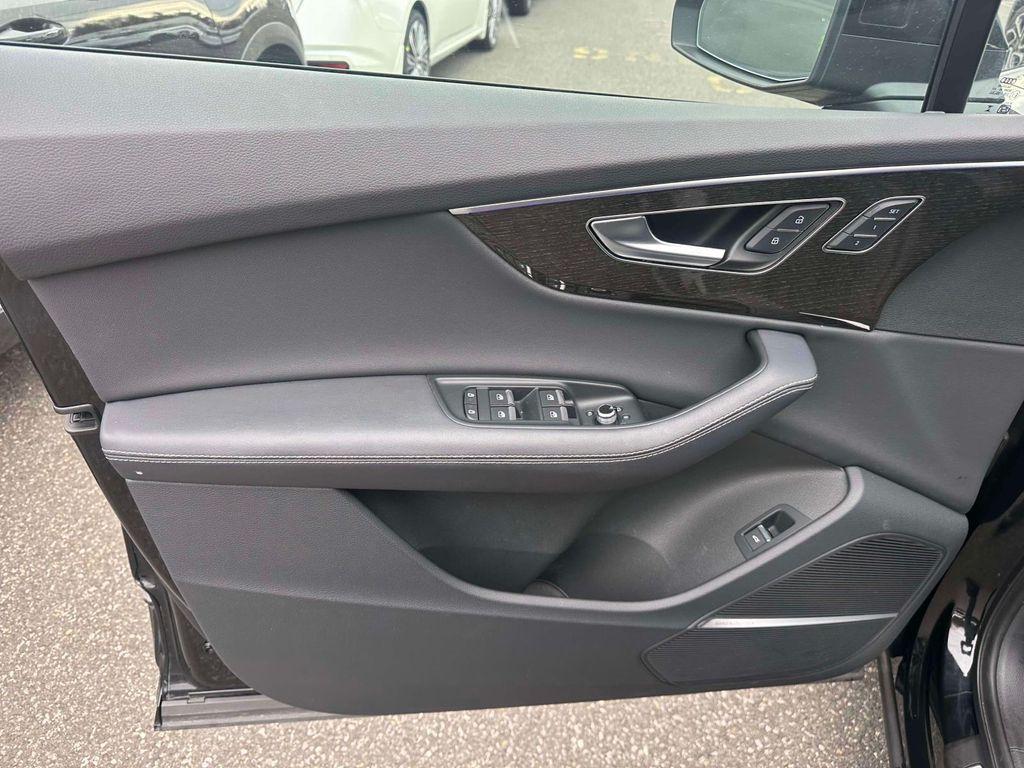 used 2025 Audi Q7 car, priced at $45,323