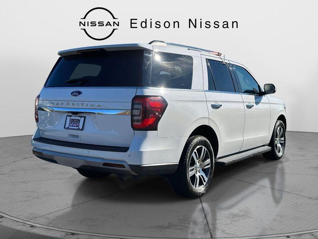used 2024 Ford Expedition car, priced at $39,261