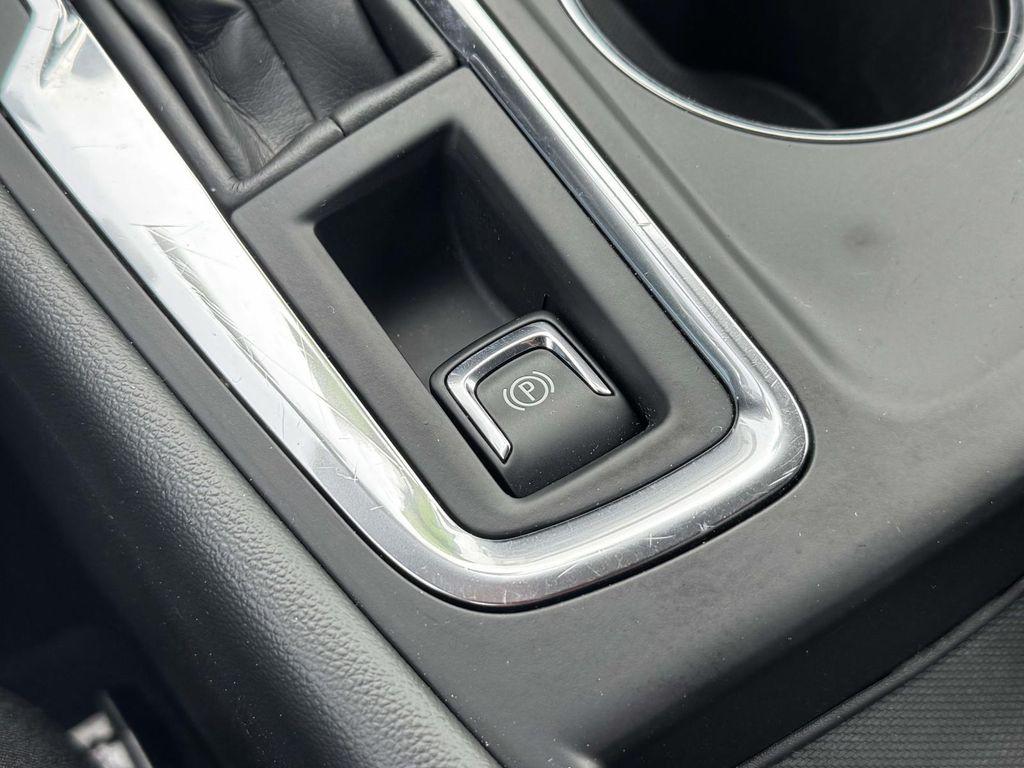 used 2024 Chevrolet Equinox car, priced at $21,290