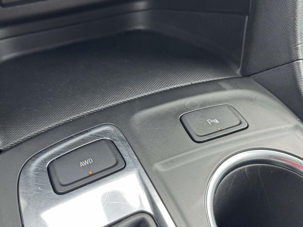 used 2024 Chevrolet Equinox car, priced at $21,290