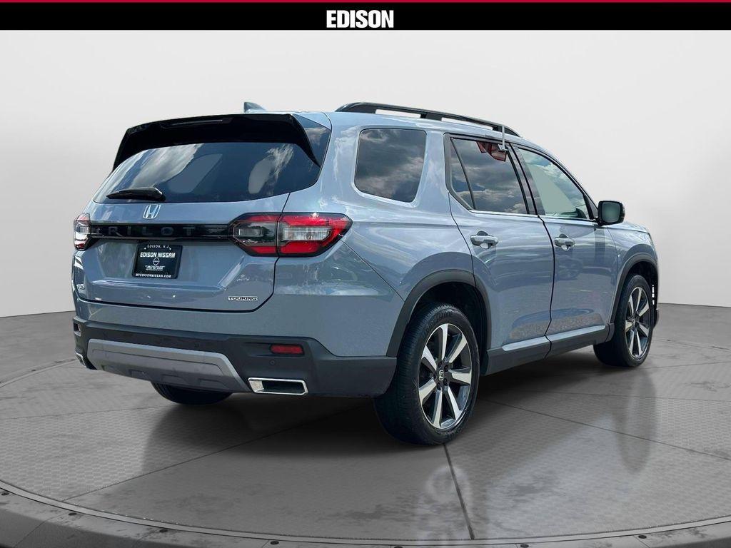 used 2023 Honda Pilot car, priced at $36,990