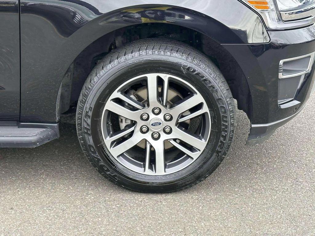 used 2024 Ford Expedition car, priced at $39,838