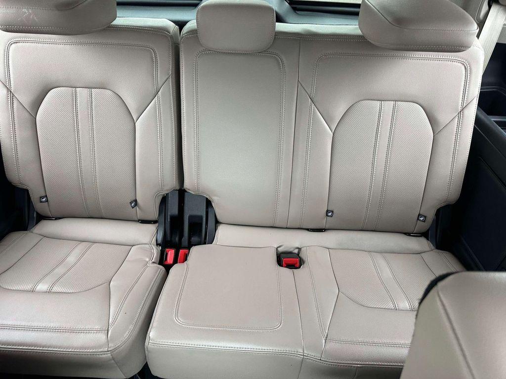 used 2024 Ford Expedition car, priced at $39,838