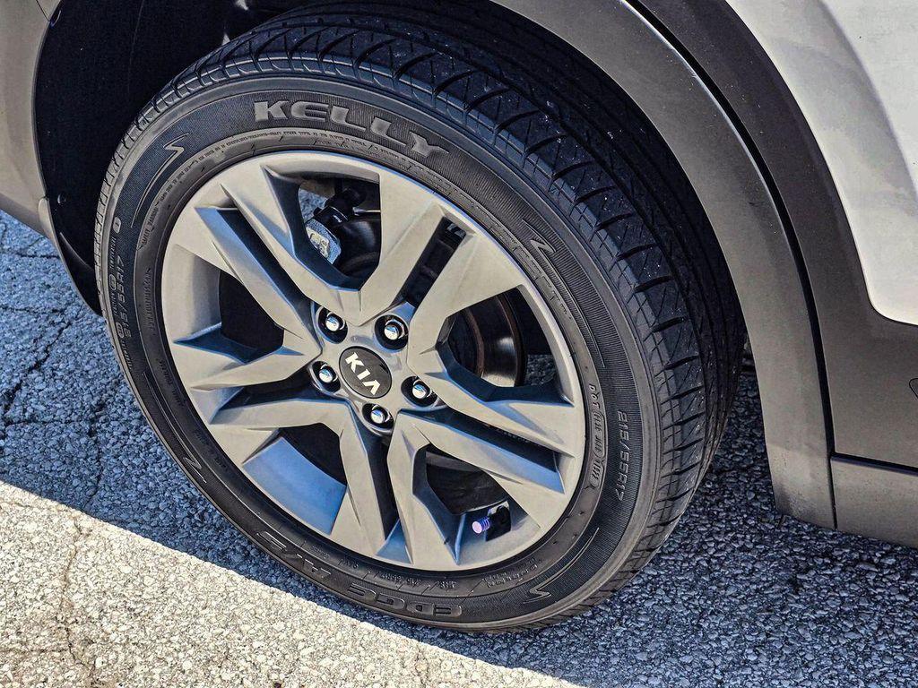 used 2021 Kia Seltos car, priced at $15,262