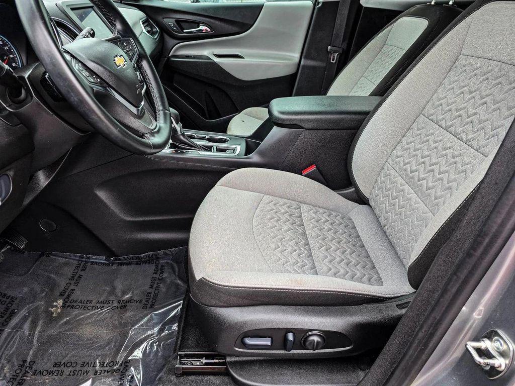 used 2024 Chevrolet Equinox car, priced at $21,996