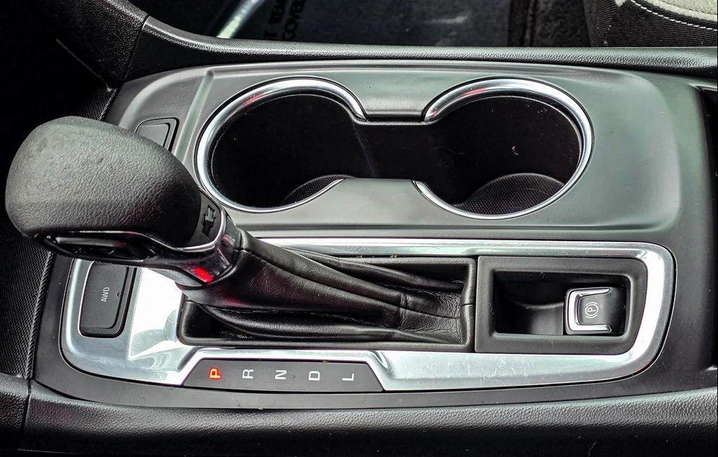 used 2024 Chevrolet Equinox car, priced at $21,996