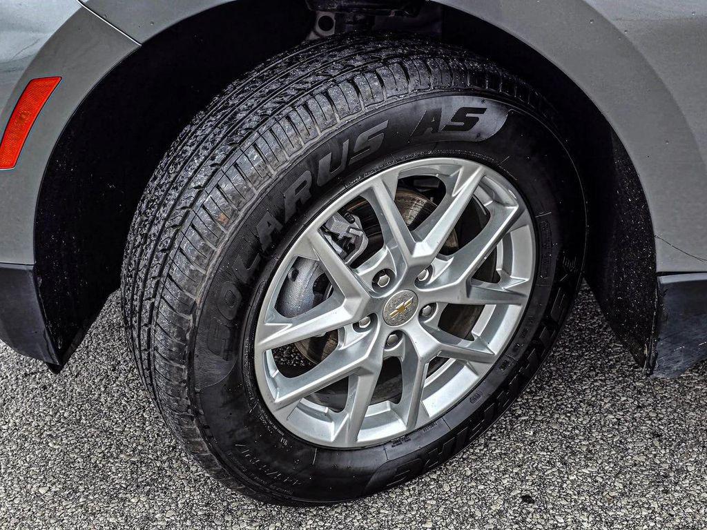 used 2024 Chevrolet Equinox car, priced at $21,996