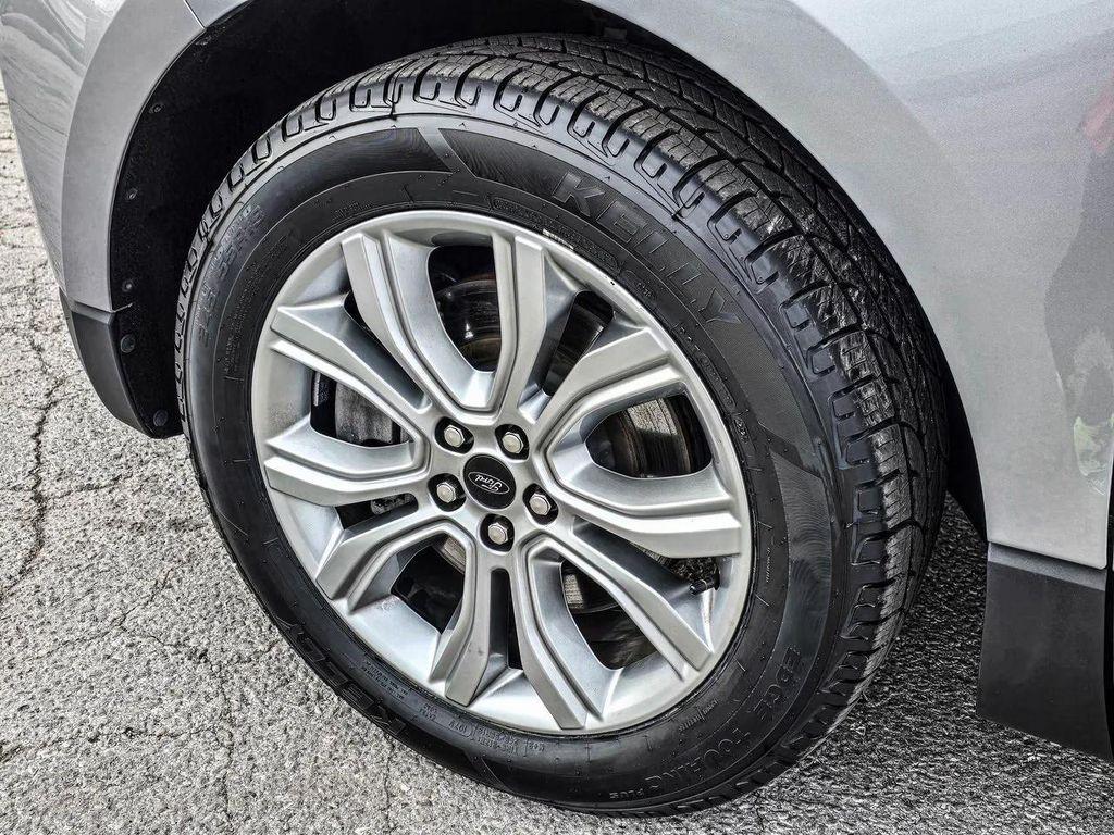 used 2024 Ford Edge car, priced at $23,321