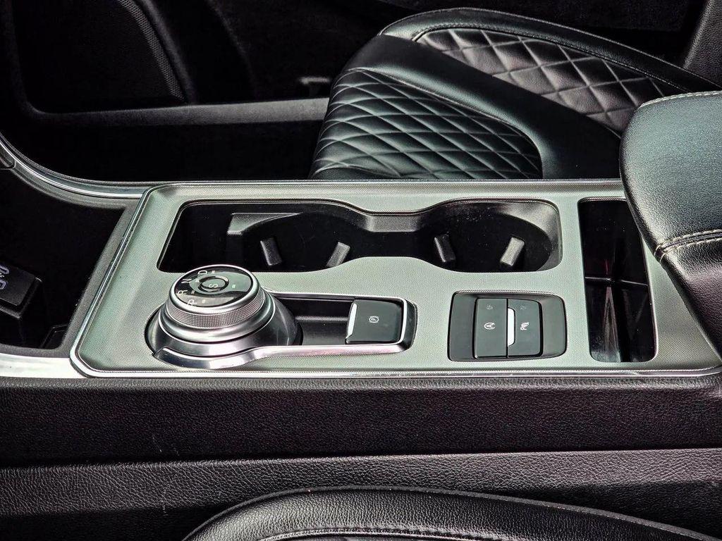 used 2024 Ford Edge car, priced at $23,321