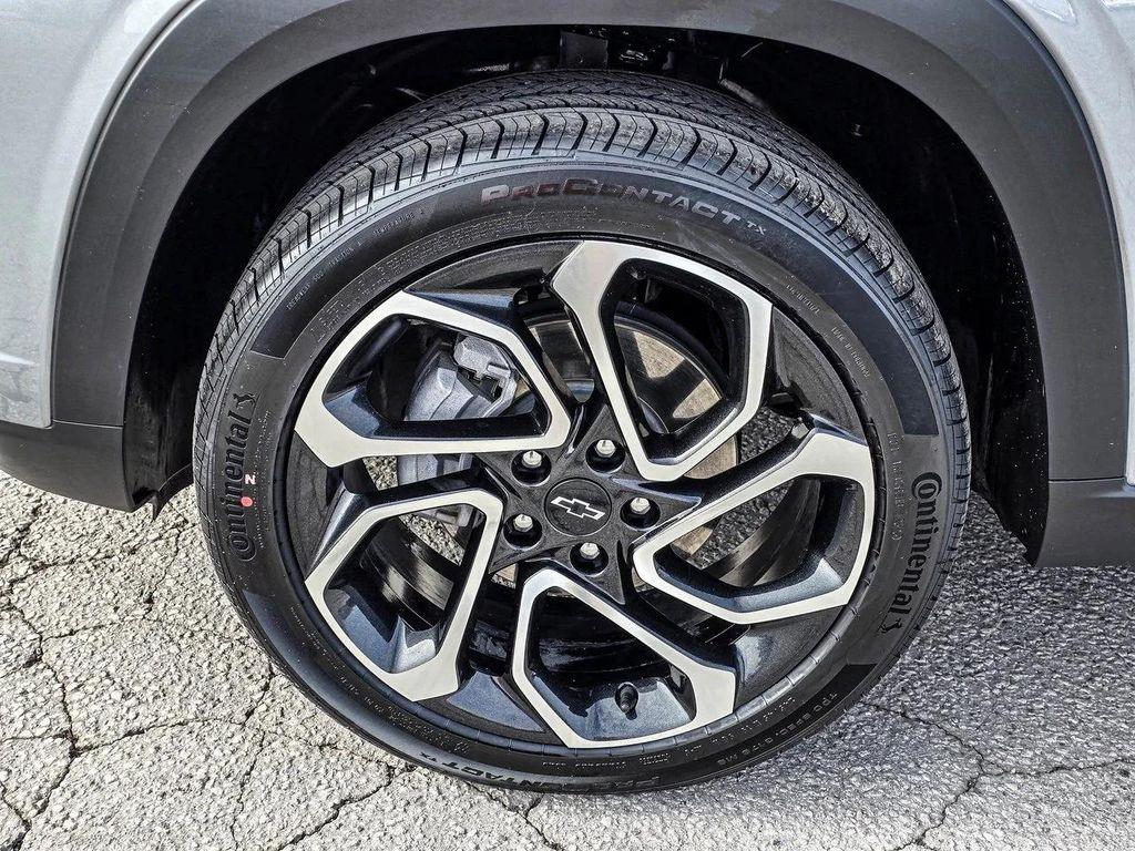 used 2024 Chevrolet Trax car, priced at $23,996